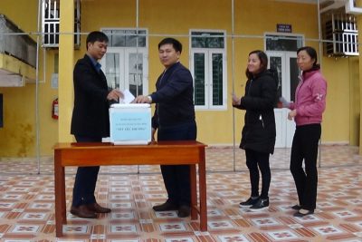 TRƯỜNG THCS GIAO CHÂU TỔ CHỨC QUYÊN GÓP ỦNG HỘ CÁC EM CÓ HOÀN CẢNH KHÓ KHĂN TRONG DỊP TẾT NGUYÊN ĐÁN KỶ HỢI NĂM 2019.